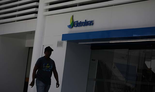 Governo refaz cronograma de privatização da Eletrobras