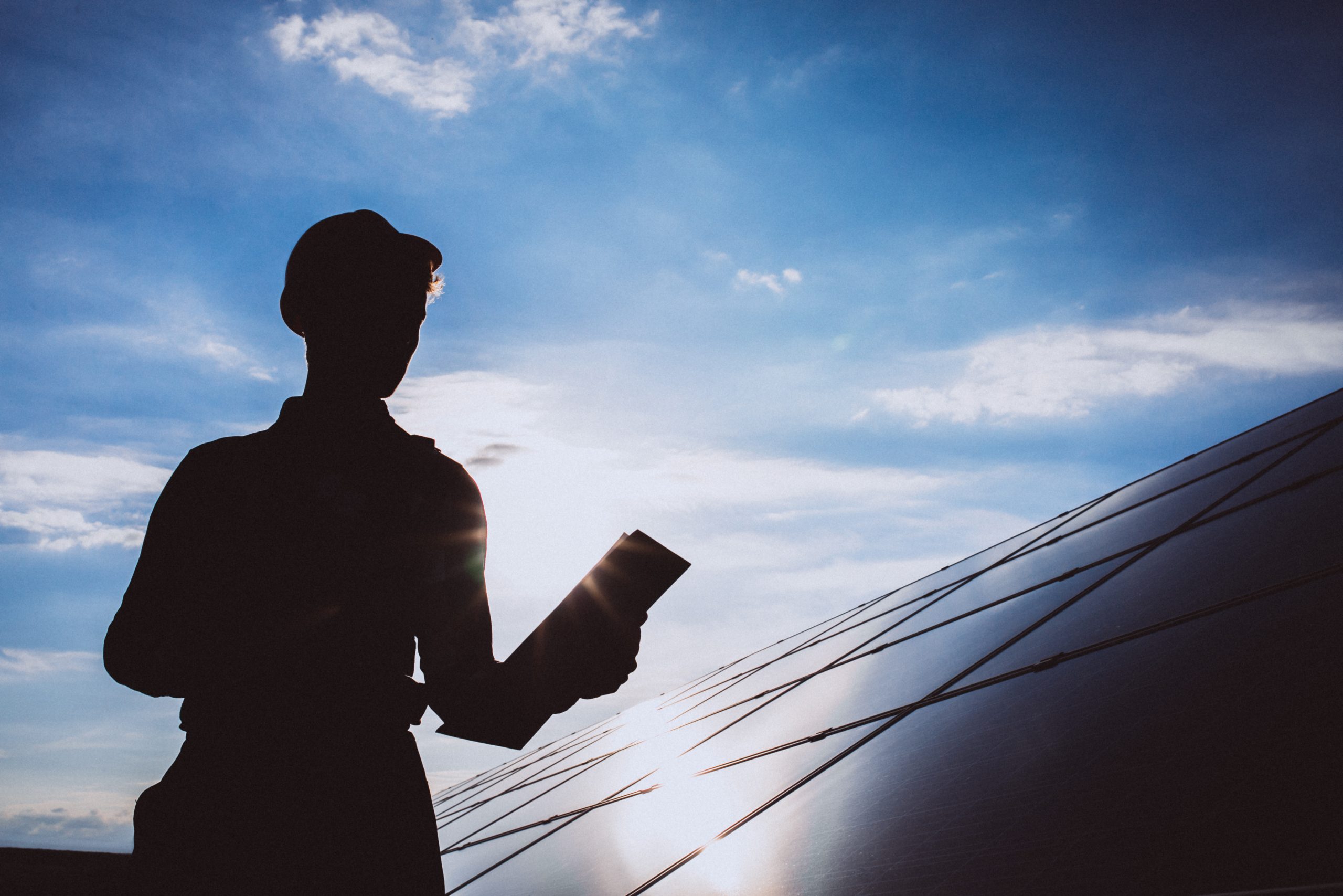 Cemig busca projetos eólicos e solares com compra de energia associada