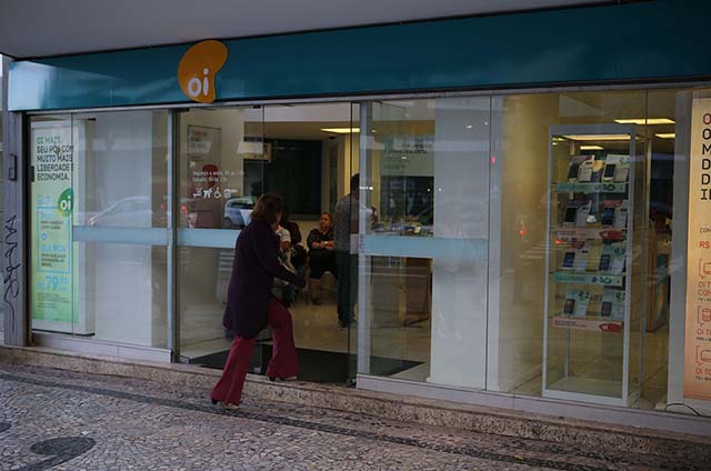 Venda da Oi Móvel é aprovada pelo Cade