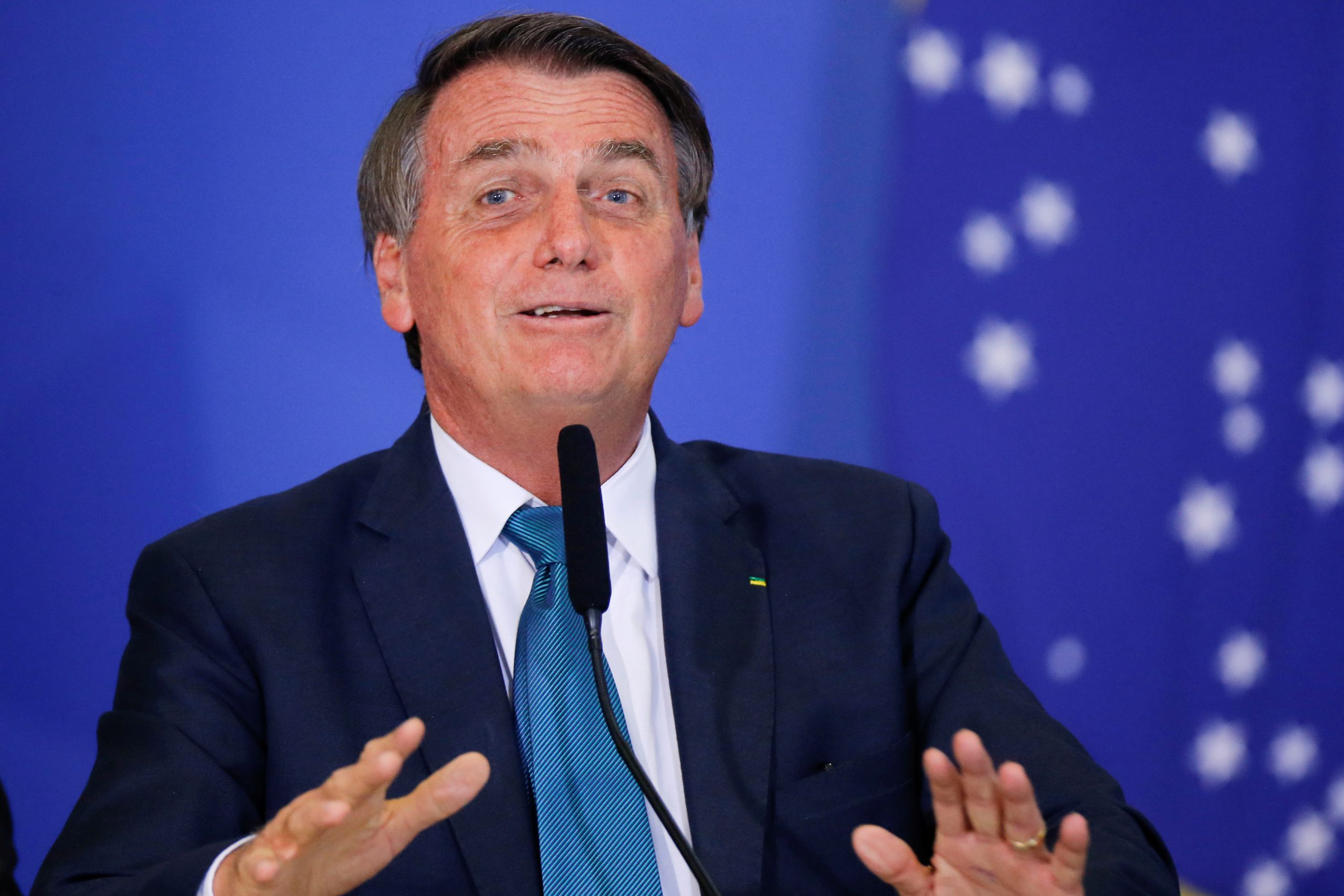 Bolsonaro reclama de ‘perseguição implacável’ de Moraes no caso Telegram