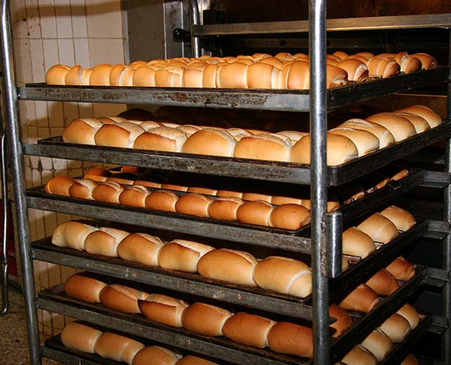 Alta do trigo já impacta preço do “pãozinho”