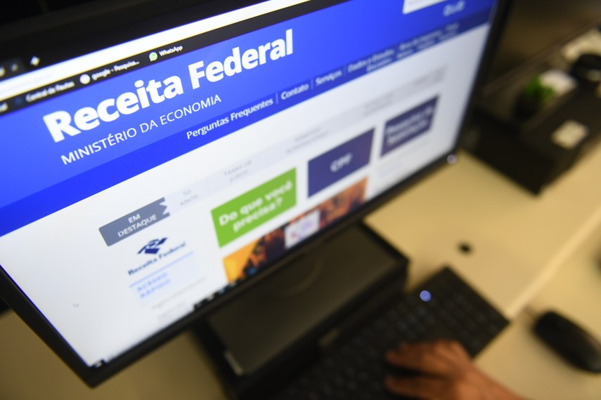 Veja como o trabalhador demitido em 2021 declara o Imposto de Renda