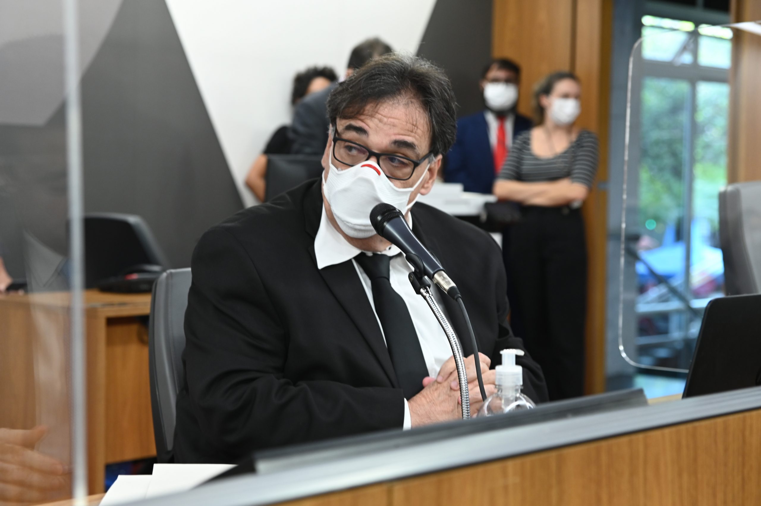 Parecer sobre veto deve sair na segunda
