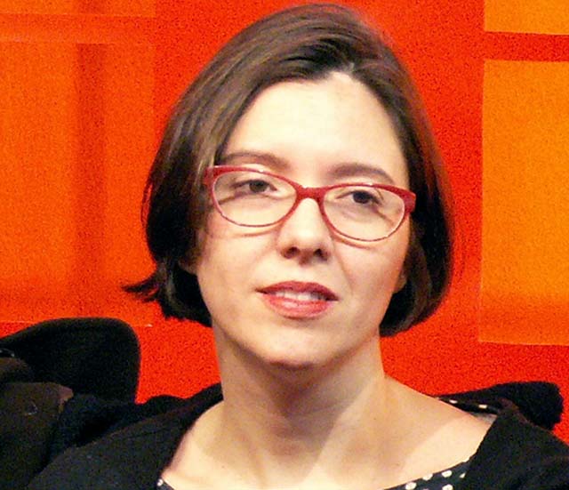 VIVER EM VOZ ALTA | Conversa com a escritora Laura Erber