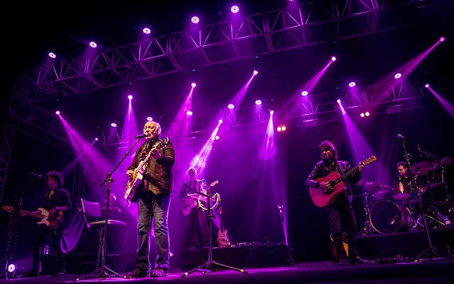 Erasmo Carlos se apresenta neste domingo na Capital