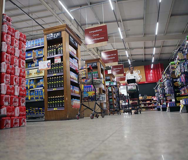 População reduz o consumo em meio à alta de preços