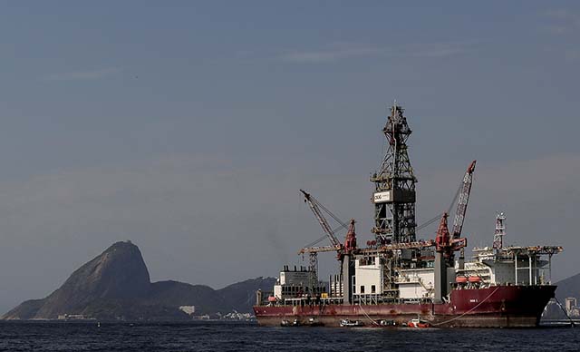 EUA buscam Brasil para discutir petróleo