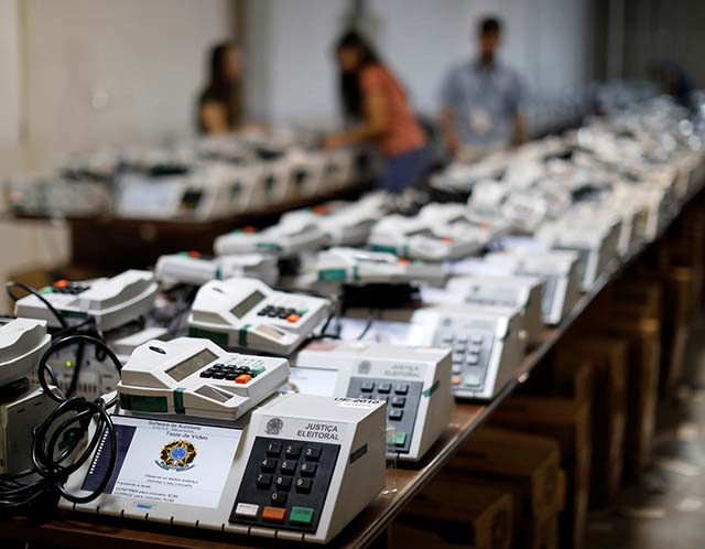 Urnas com 100% dos votos em Lula ou Bolsonaro são só 0,03%