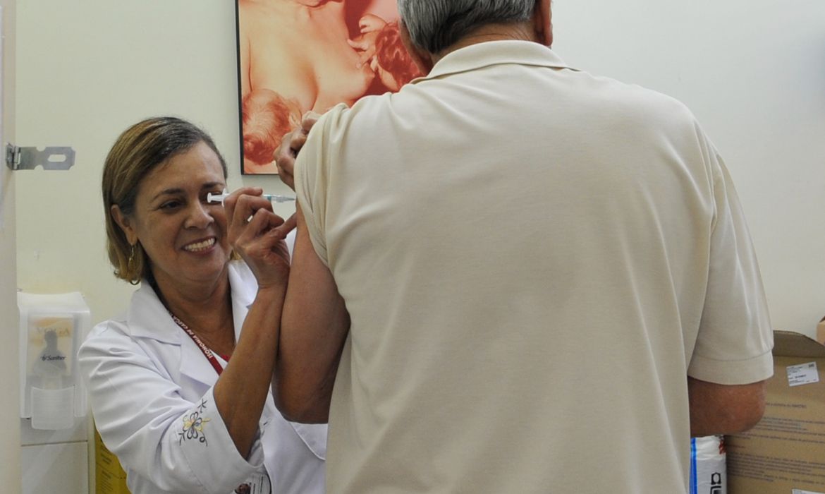 Começou a vacinação contra a gripe