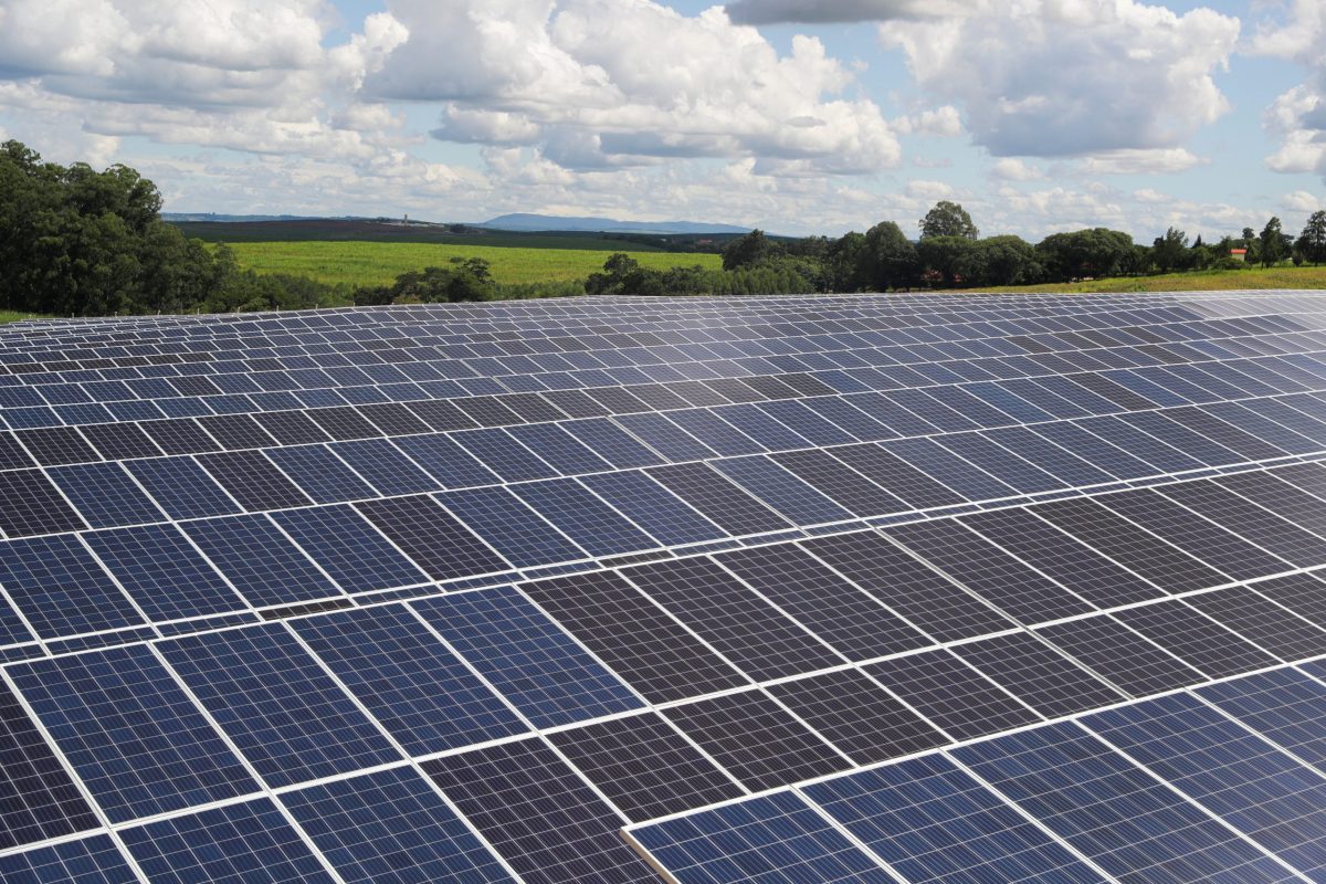 Materiais de energia limpa podem ser problema futuro, diz pesquisadora
