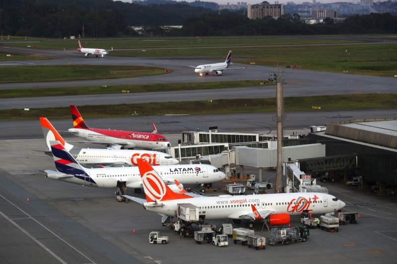 Controladores de Gol e Avianca formam grupo de aviação Abra
