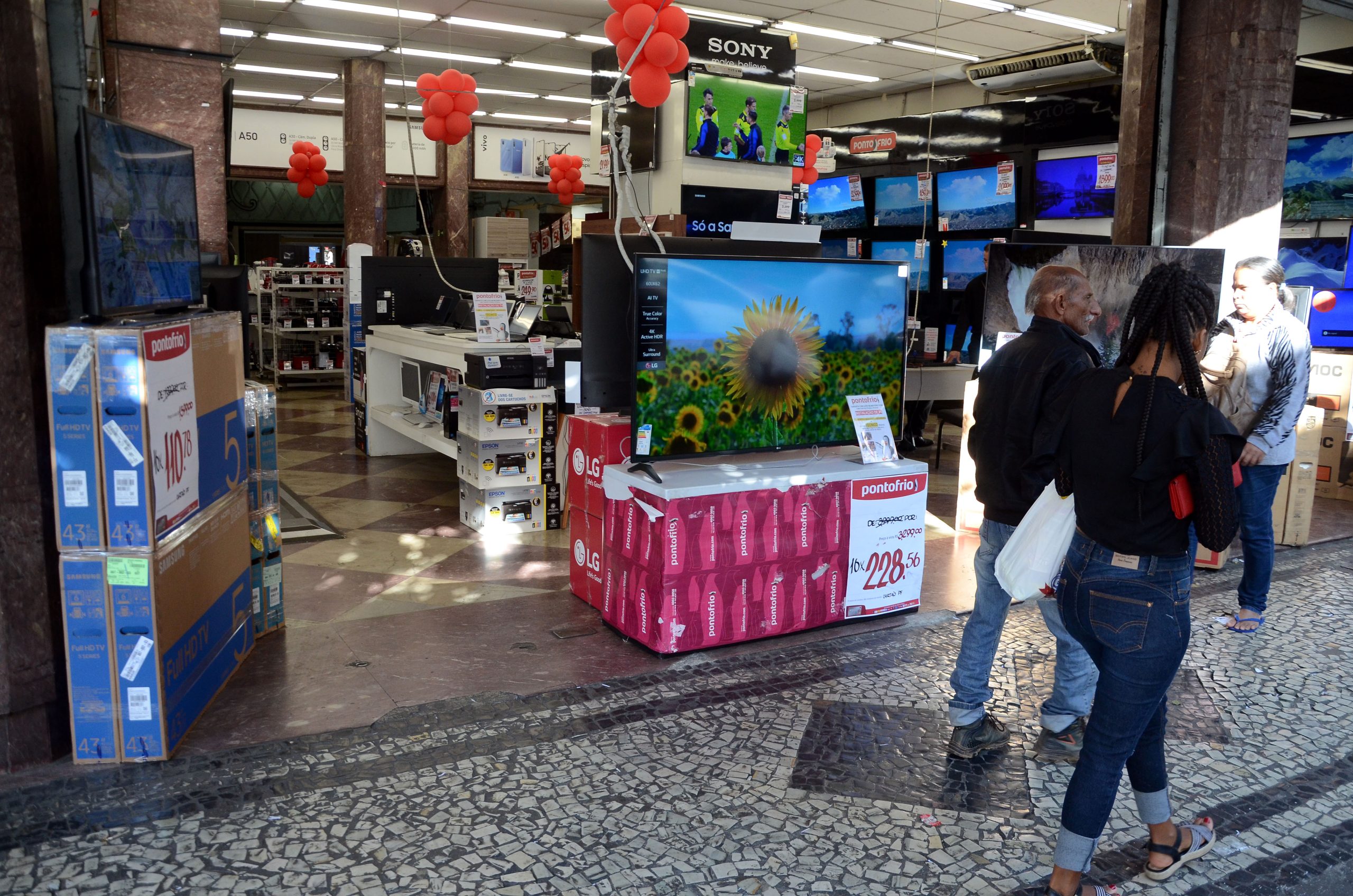 Intenção de Consumo das Famílias cresce pelo quinto mês