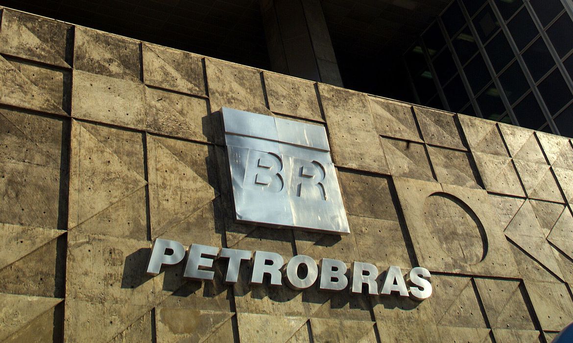 Petrobras fecha acordo para vender refinaria Lubnor por US$ 34 mi