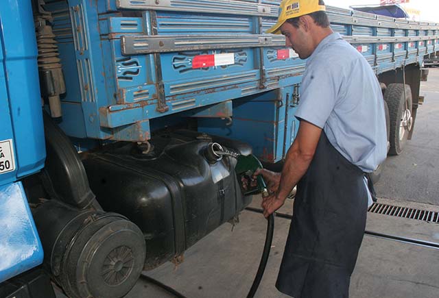 Novo reajuste do diesel impacta toda a economia com alta no frete