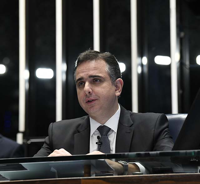 Pacheco destaca o papel das Forças Armadas
