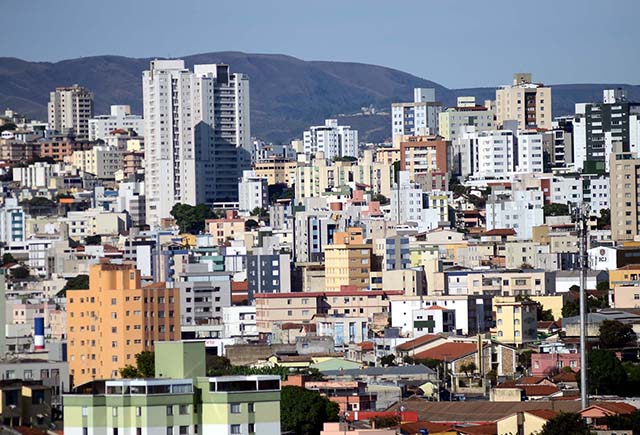 Elevação da taxa básica de juros impacta o mercado imobiliário