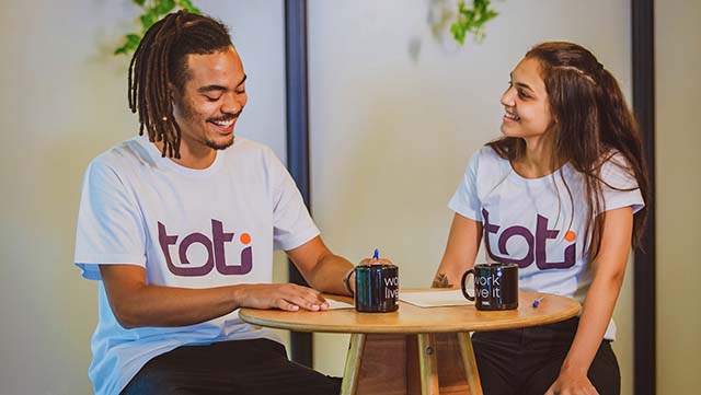 Startup brasileira já formou 151 refugiados