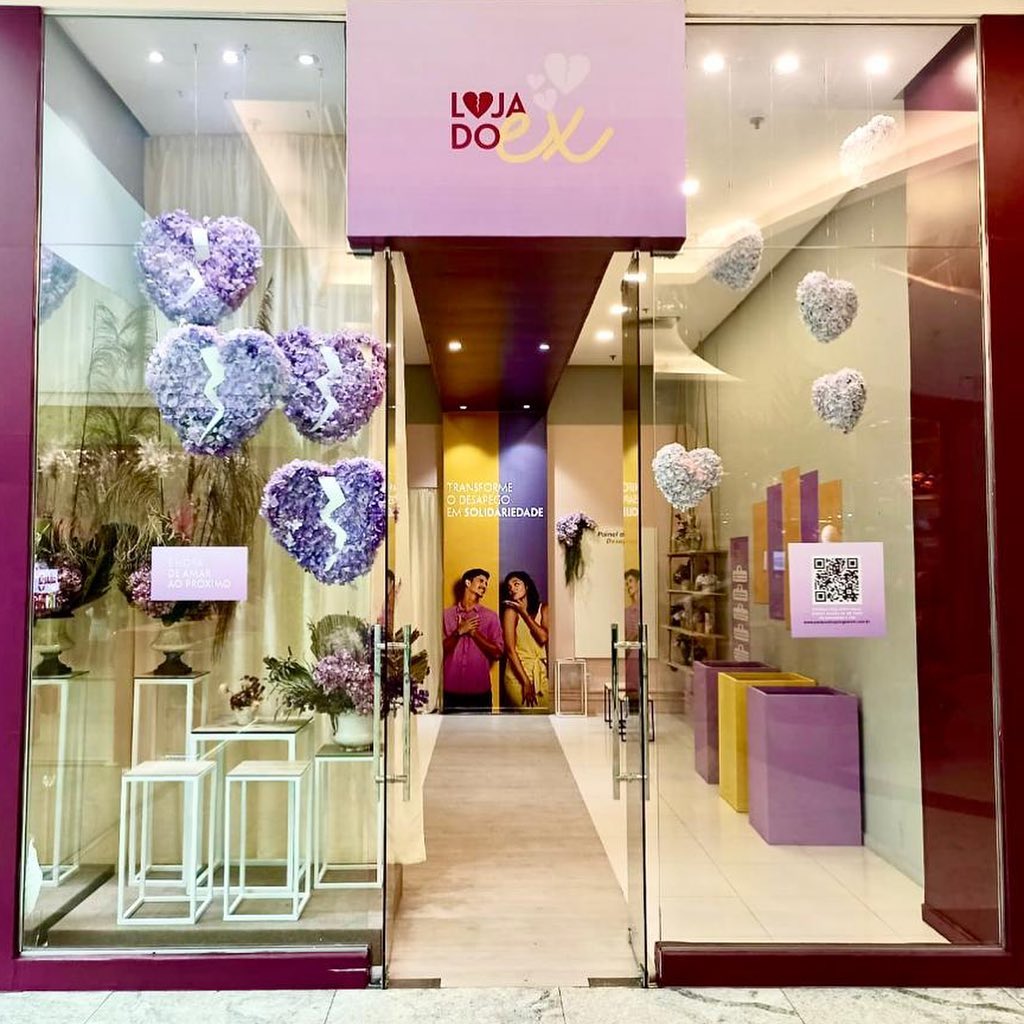 ‘Loja do Ex’ recebe presentes de relacionamentos que acabaram