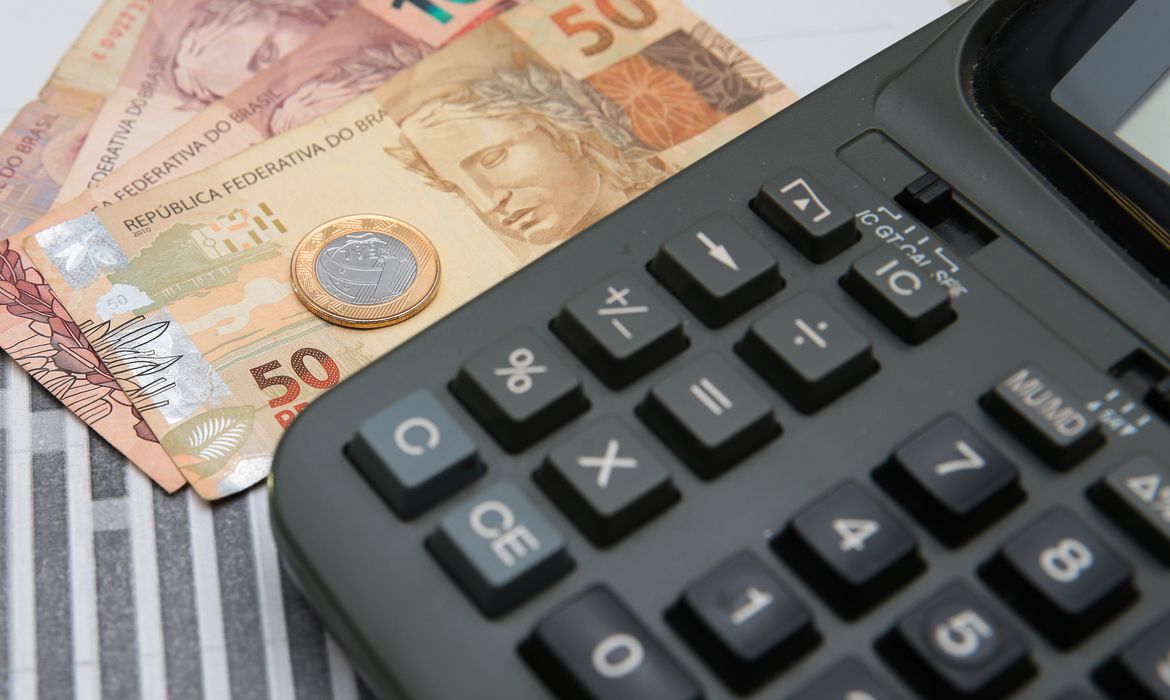 Estagflação já acomete o Brasil; entenda conceito e relação com a inflação