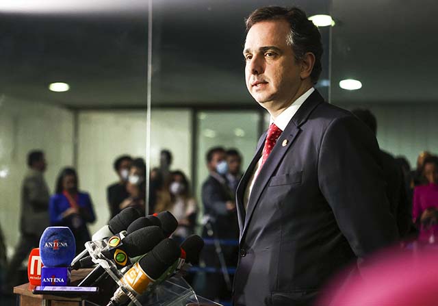 Governo federal avalia criar voucher para caminhoneiros