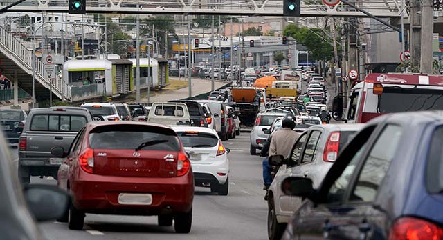 Estado divide valor do IPVA atrasado