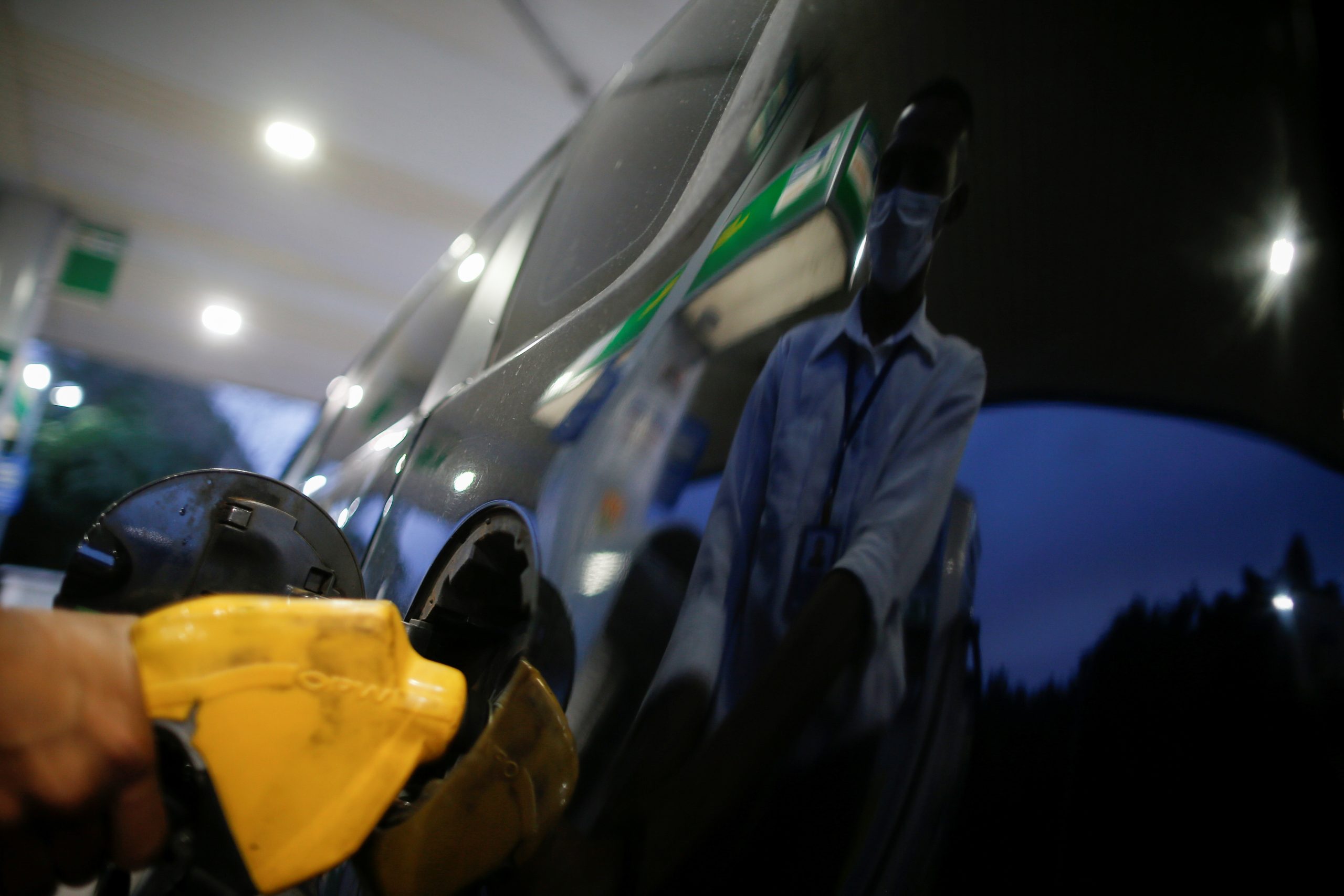 Diesel sobe 5% nas bombas na 1ª quinzena de julho, diz Ticket Log; gasolina e etanol caem
