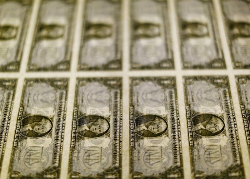 Dólar vai abaixo de R$ 5,40 com moderação de apostas sobre Fed e perspectiva de estímulos na China