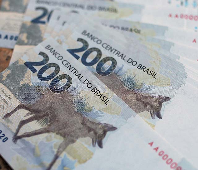 Governo apresenta PLDO com auxílio de R$ 400