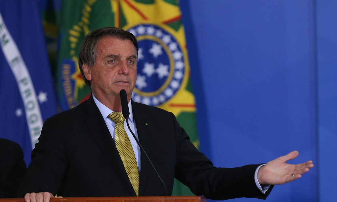 Lula tem 45% contra 31% de Bolsonaro no primeiro turno, mostra Quaest