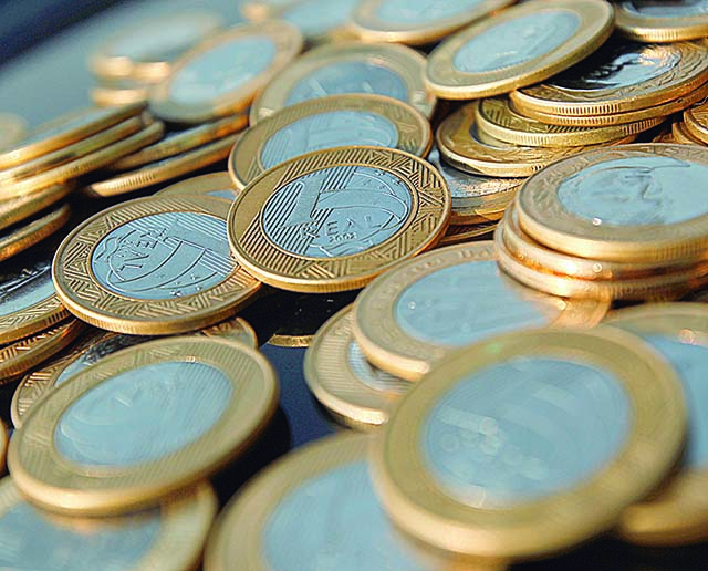 Governo quer antecipar dividendos