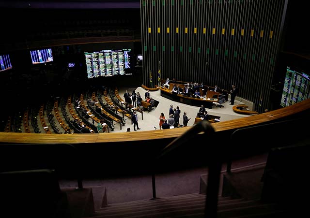 Lira adia a votação da PEC Kamikaze para dia 12