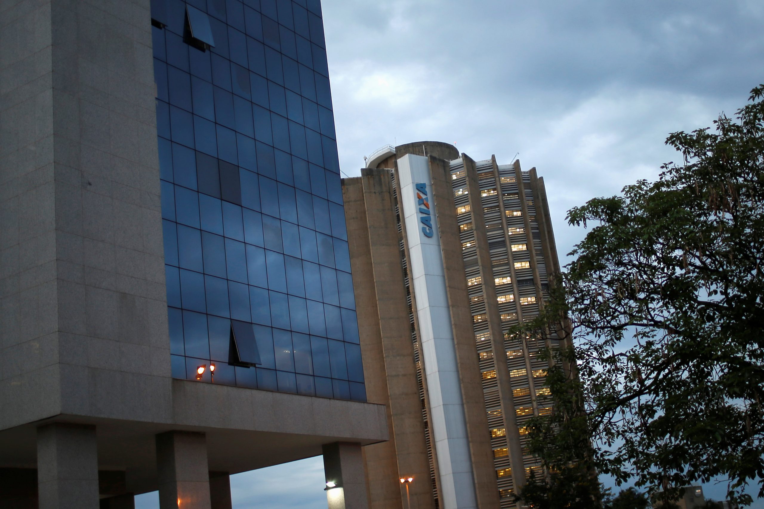 Lucro da Caixa recua para R$1,8 bi no 2º tri com aumento de provisões