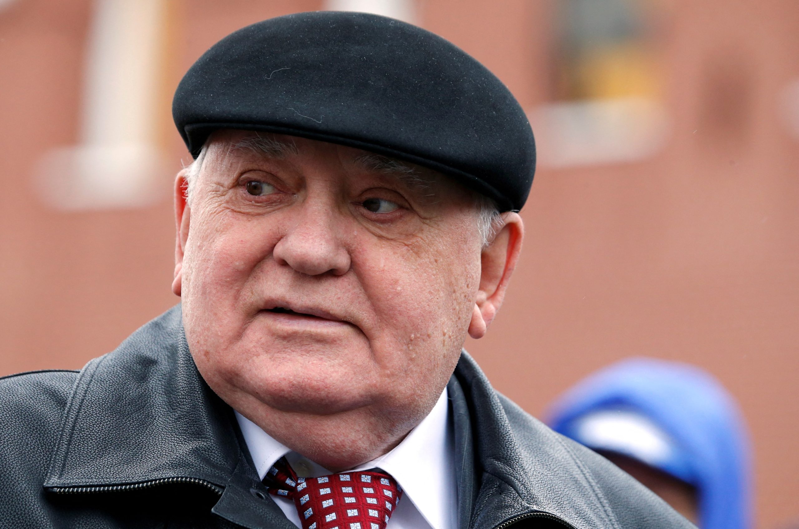 Gorbatchev, confraria, procedimentos terapêuticos