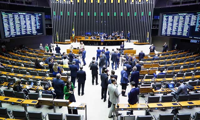 MP do auxílio-alimentação é aprovada