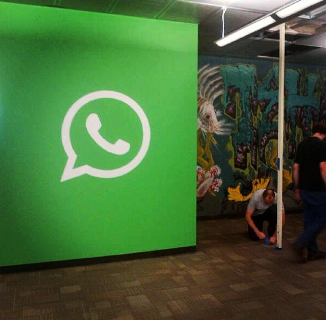 WhatsApp libera esconder status online e sair silenciosamente de grupos