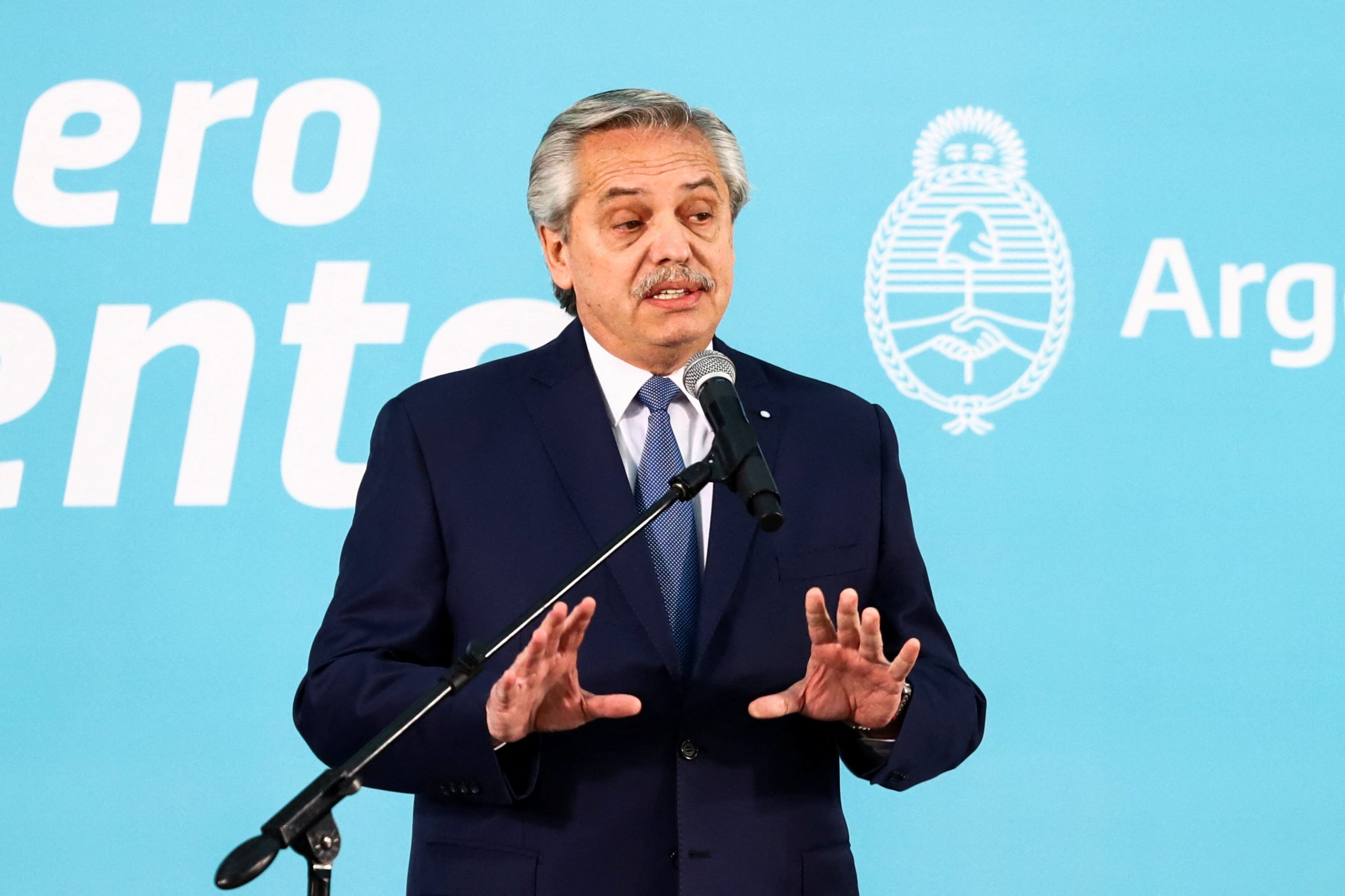 Presidente argentino viaja ao Brasil para reunião com Lula