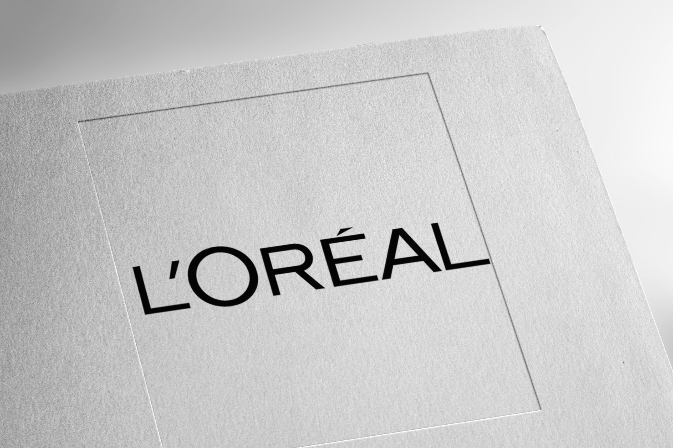 L’Oréal abandona ‘extra clara’ e ‘morena mais’ em nomes de protetor solar