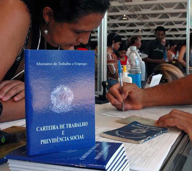 Contratação de temporários deve aumentar 26% no Brasil