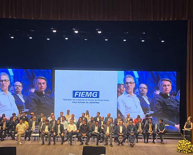 Empresariado de MG entrega propostas a Bolsonaro