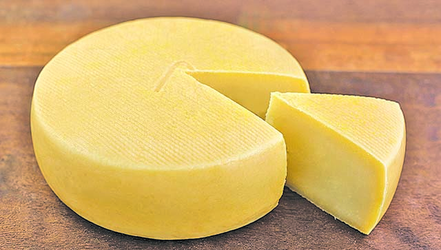 Para edição deste ano, 12 queijos estão na disputa regional, que dará vaga no Estadual em novembro | Crédito: Divulgação / Emater-MG