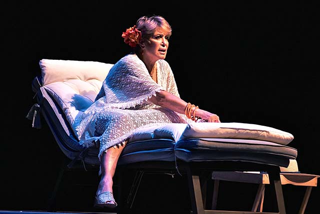 Susana Vieira faz versão de Shirley Valentim
