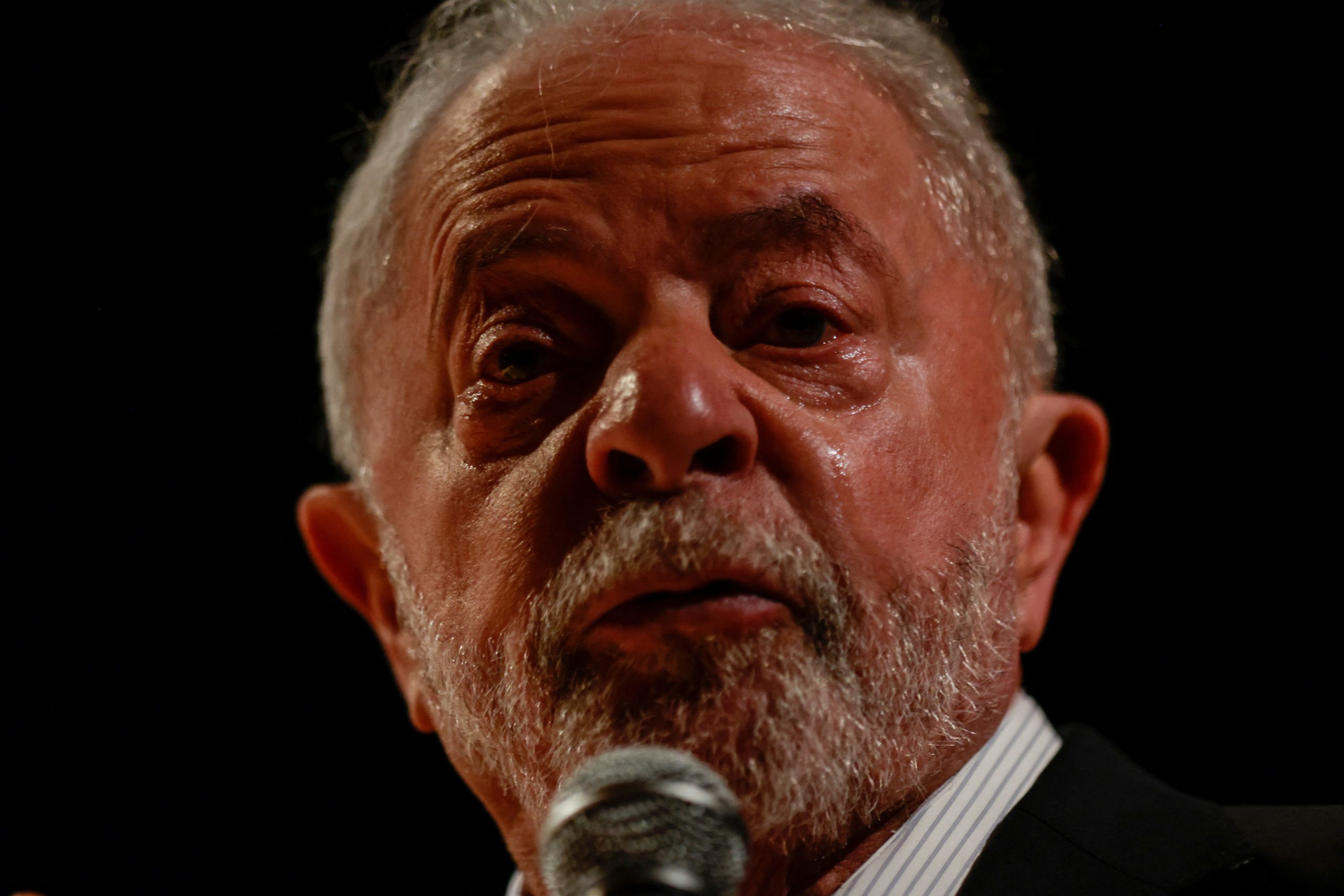 Lula diz que há gastos que são investimentos e sacode mercado