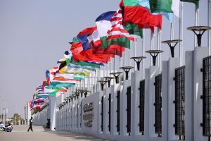 Bandeiras de países na COP 27