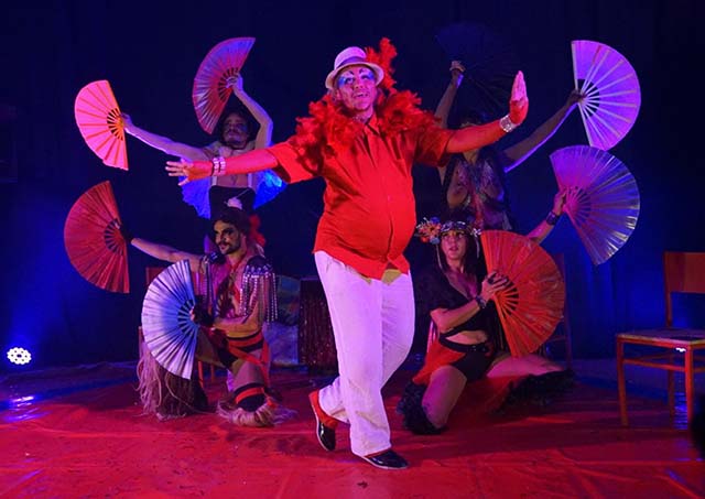 Funarte é palco do “Cabaré das Divinas Tetas”