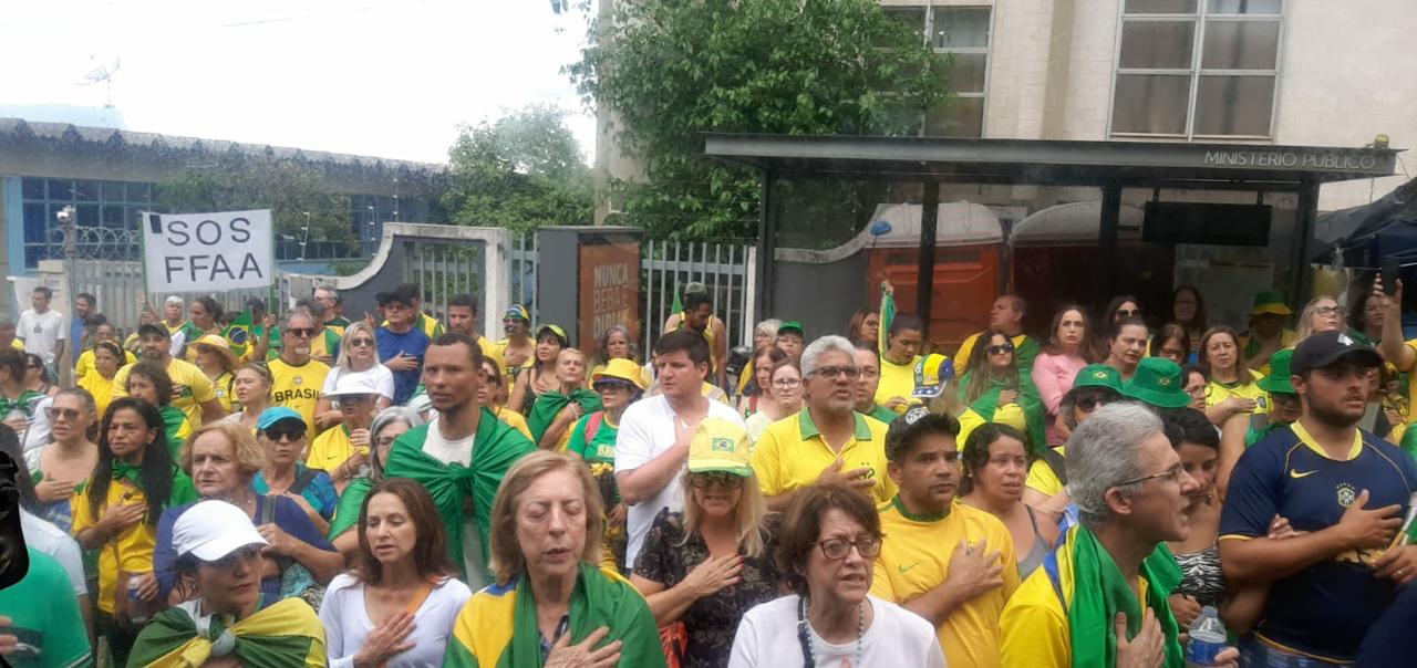 Interdições na Raja Gabáglia causam transtornos ao comércio e trânsito na Capital
