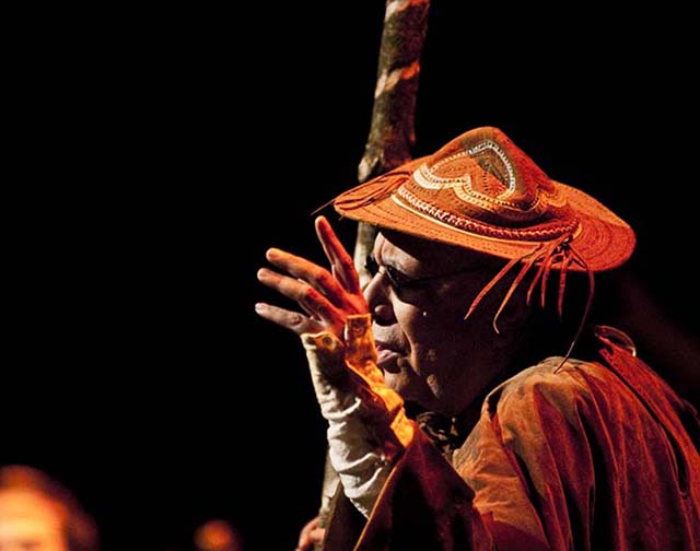 Saulo Laranjeira homenageia Elomar