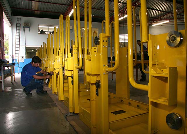 Intenção de investimento na indústria da construção cai 3,1 pontos em fevereiro, diz CNI