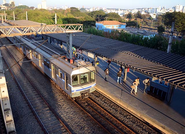 Zema e MPF em MG lançam manifesto contra adiamento de concessão do metrô de BH