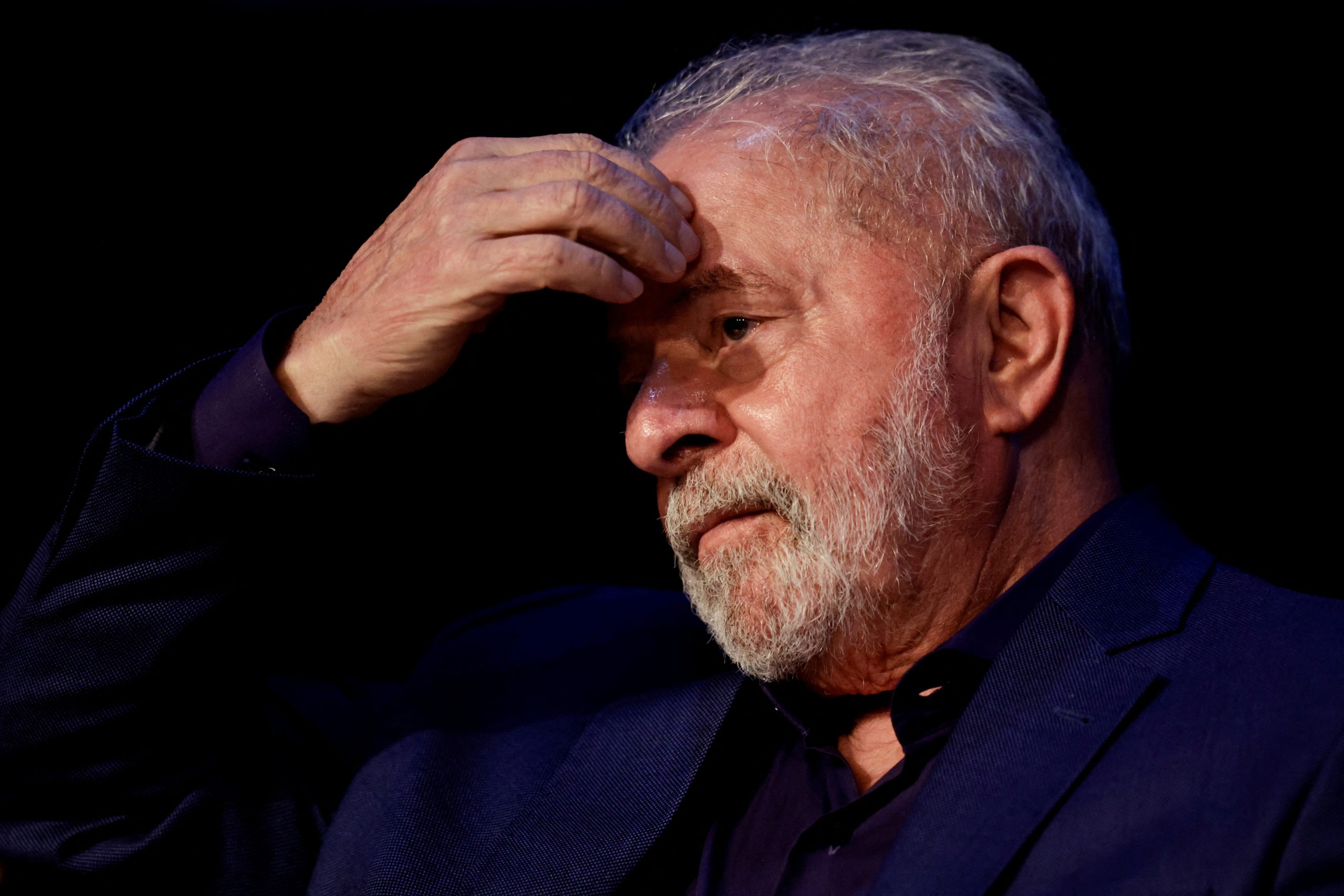 Lula decide no domingo se usará carro aberto ou fechado na posse