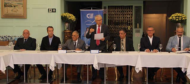 CIEE/MG certifica novos membros titulares